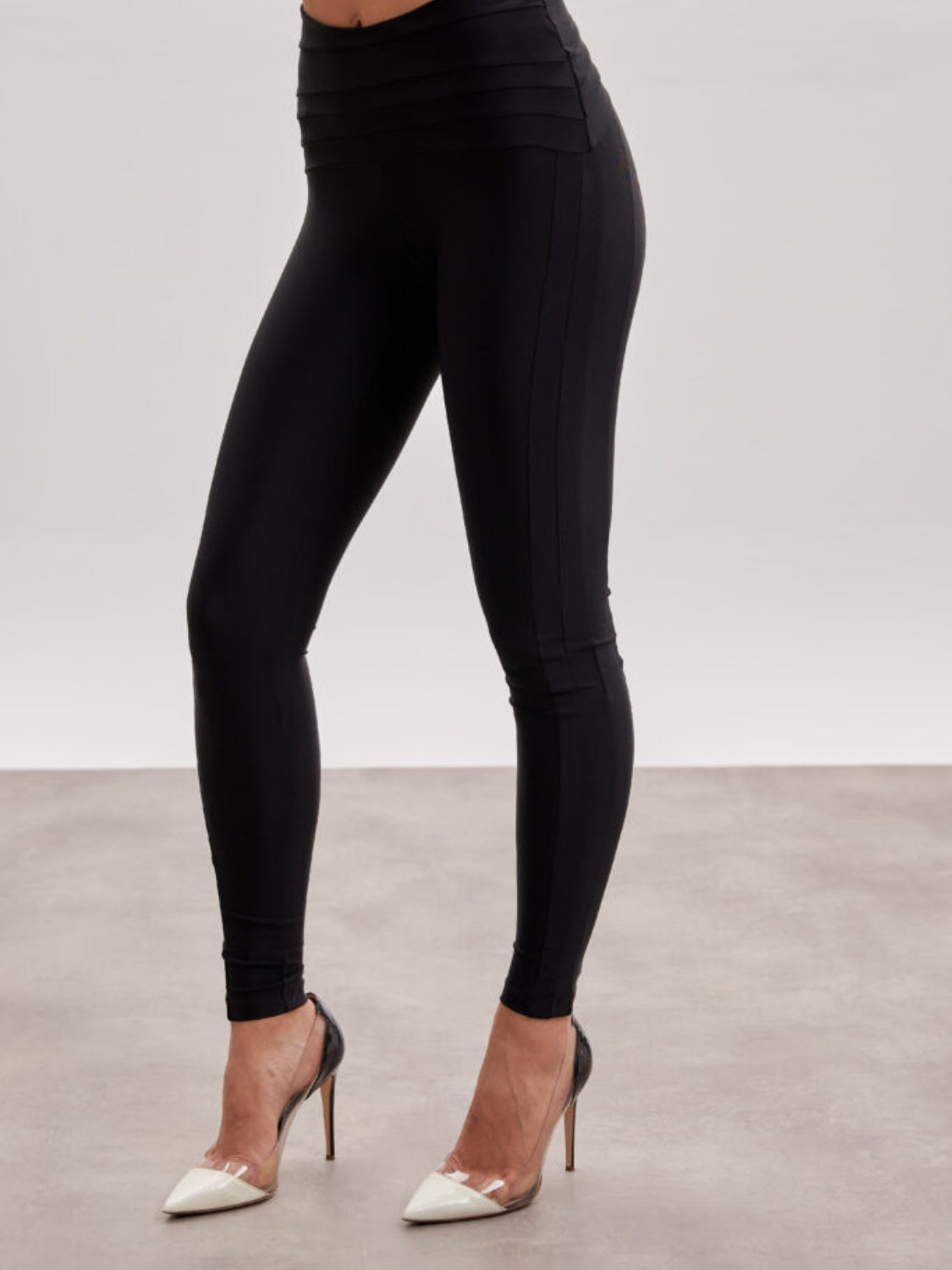 Sleek Motion High-Waist Leggings