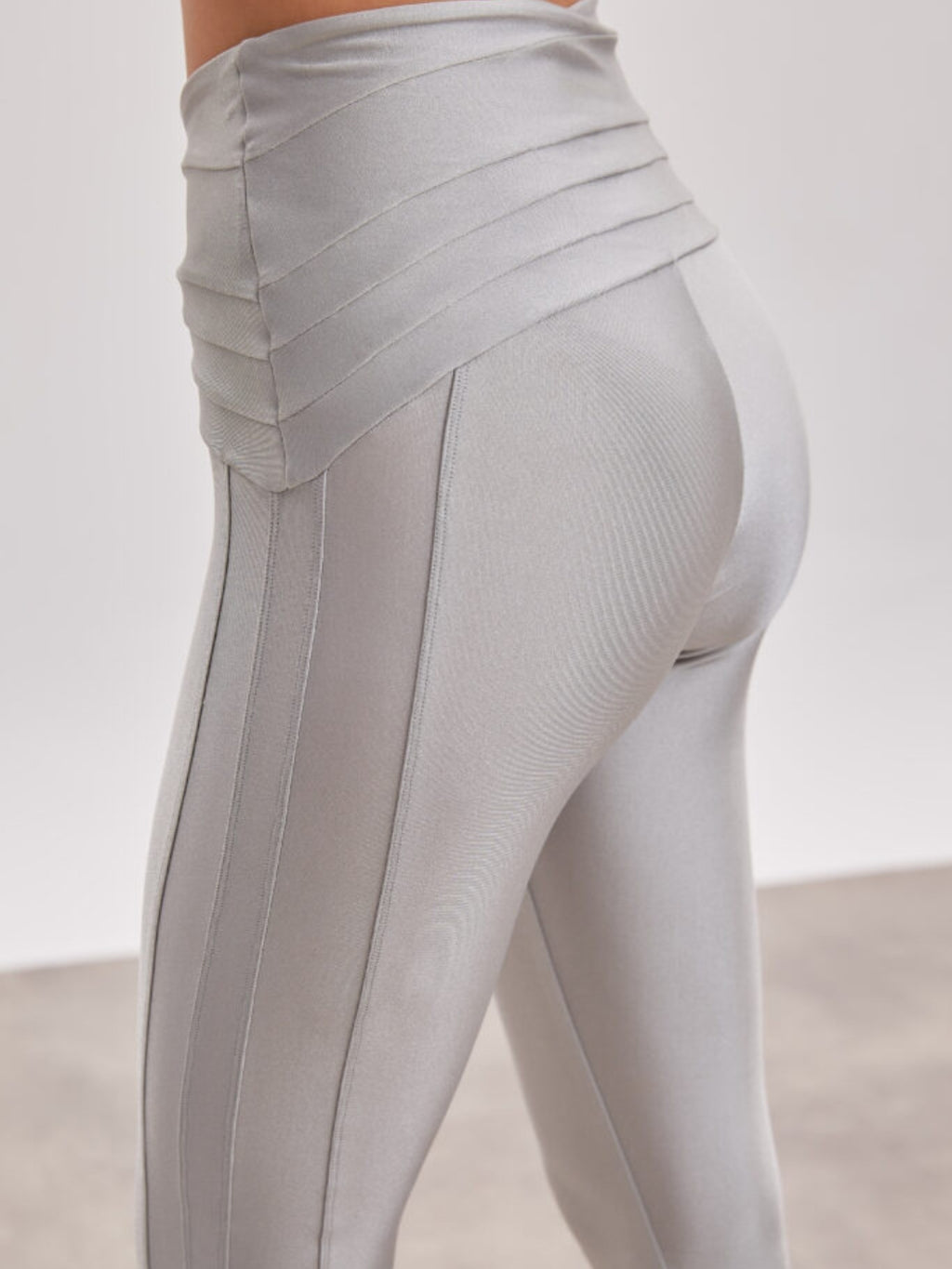 Sleek Motion High-Waist Leggings