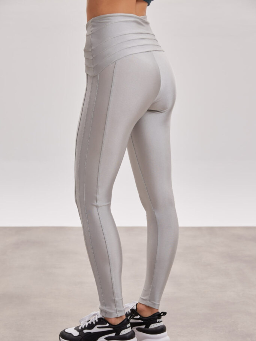 Sleek Motion High-Waist Leggings